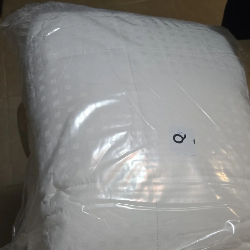 Source Unknown Soft White Mattress Cover